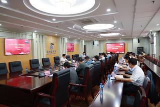 学校召开2025年大学生心理健...